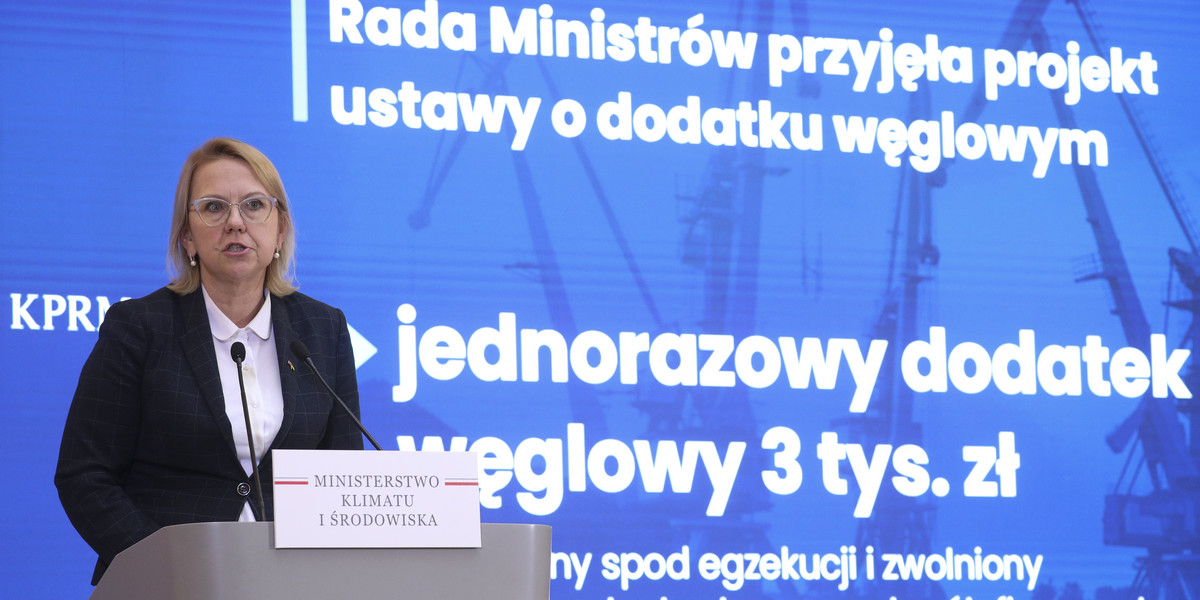 Anna Moskwa zaprezentowała we wtorek założenia projektu ustawy, który wprowadza dodatek węglowy. W środę ma się nim zająć Sejm.