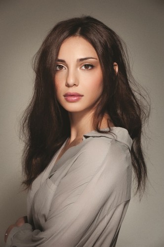 Długie włosy - trendy na jesień 2014 od Balmain Hair Couture