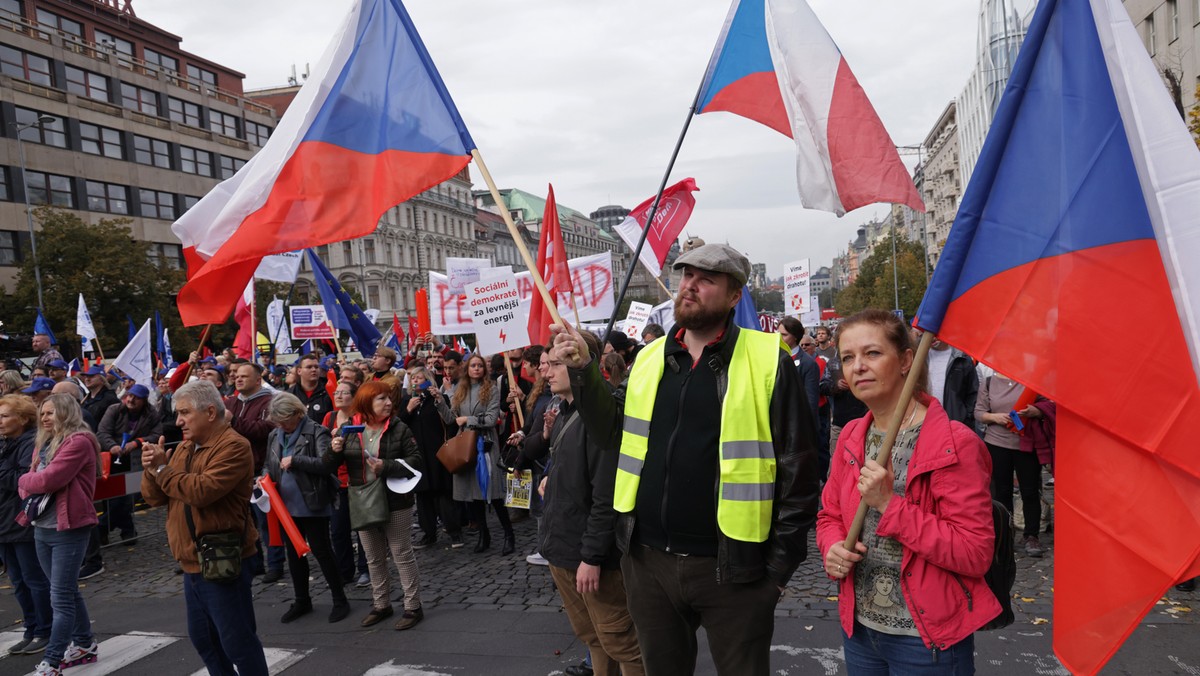 Czemu Czesi wolą robić zakupy w Polsce? "Reputacja raju cenowego"