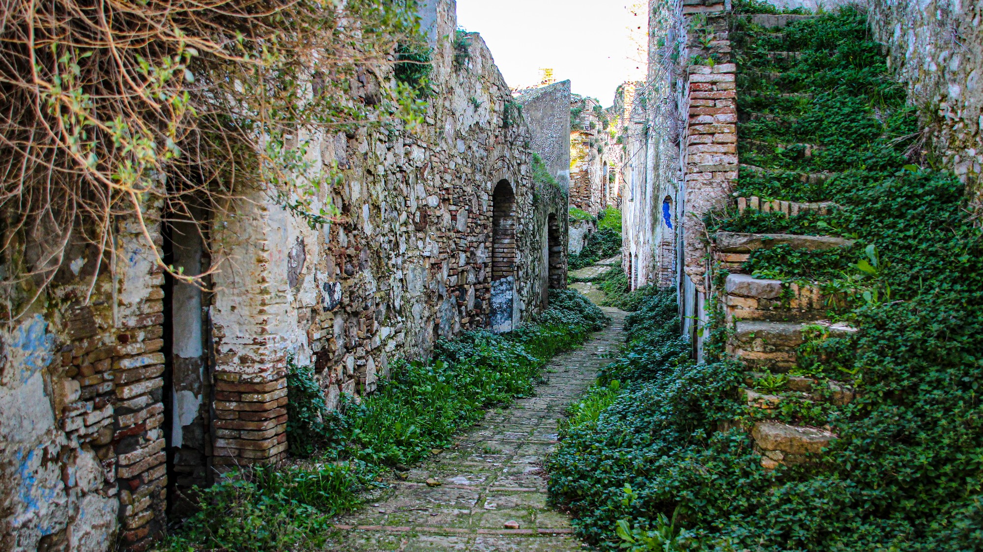 Opustené mesto Craco