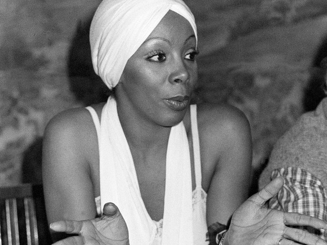 Donna Summer w październiku 1977 roku