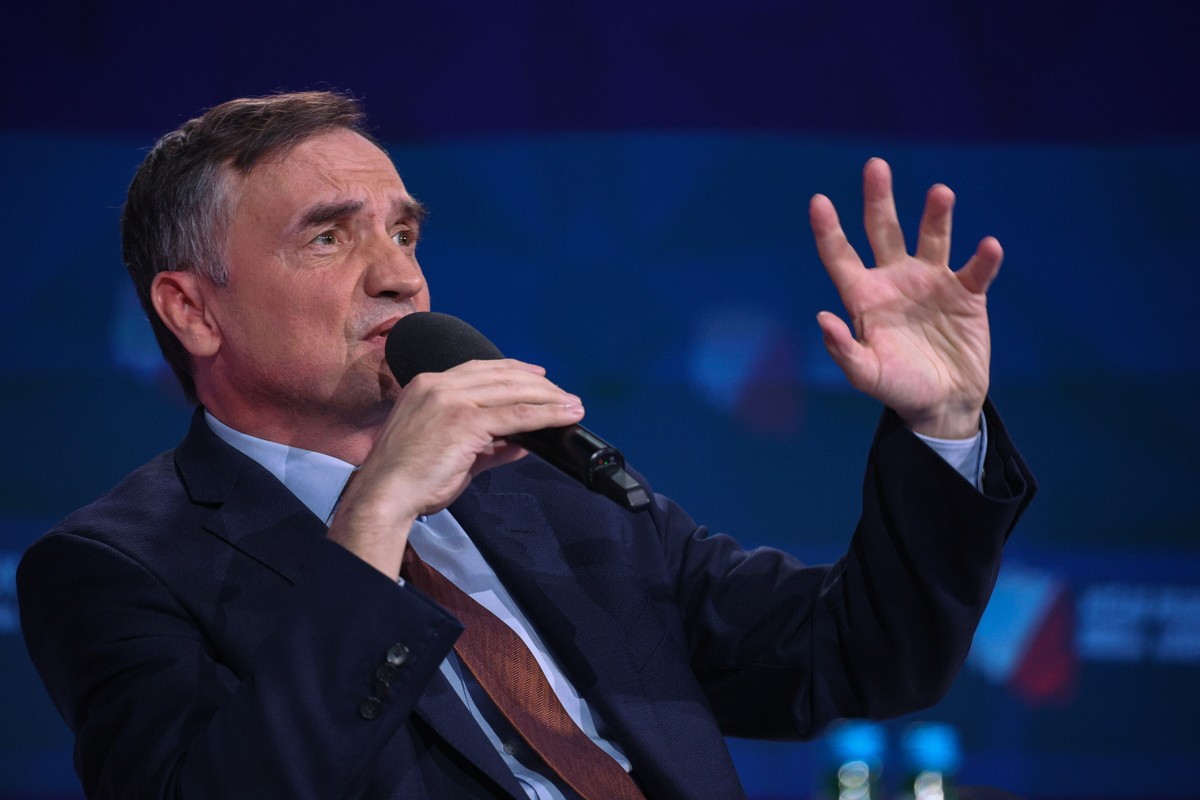 Zbigniew Ziobro uderza w ministra Żurka. "Dokument podpisał ktoś inny"