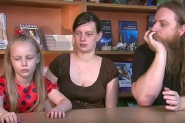 Porodica Tepljakov ima DEVETORO DECE od čega je njih troje UPISALO FAKULTET I TO SA 9 GODINA, a roditelji jedva imaju za hranu i žive od 77.000 mesečno