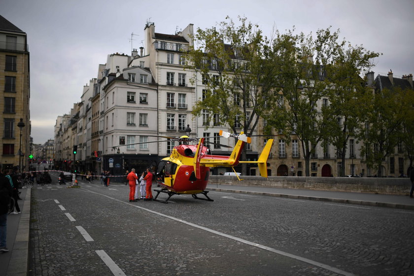 Atak nożownika na posterunku policji w Paryżu. Są ofiary