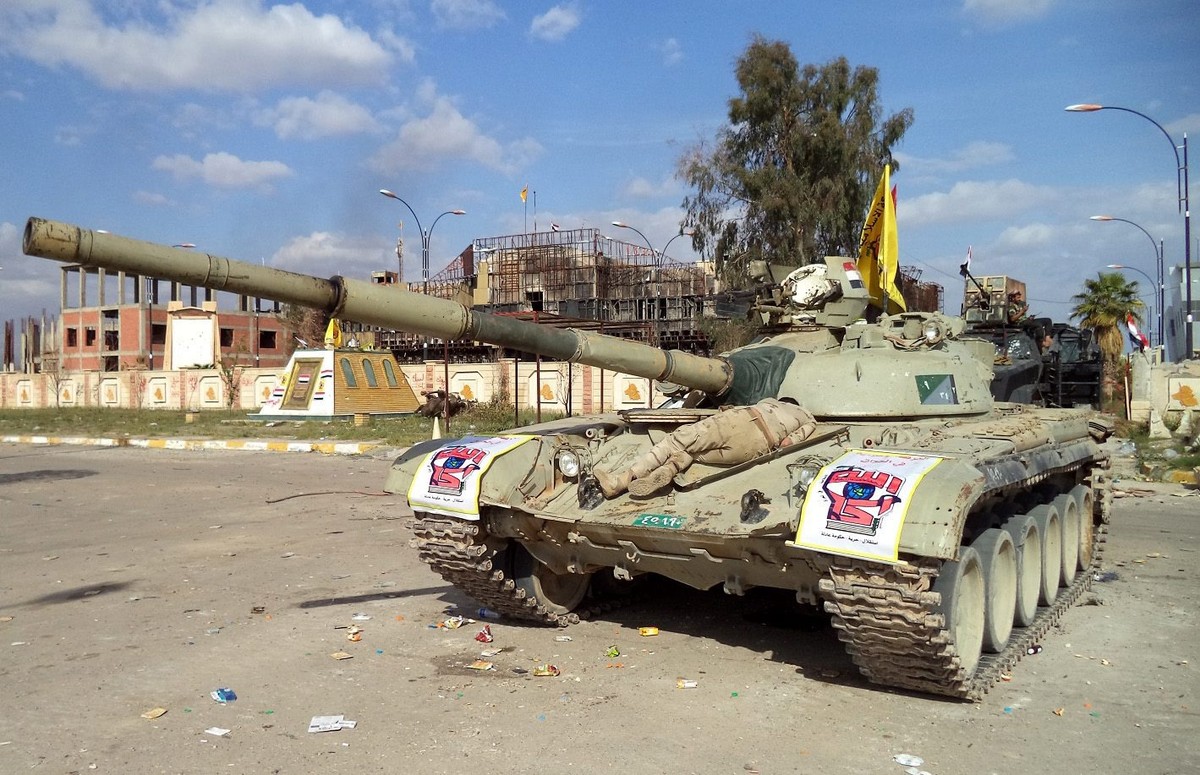Iracki czołg w Tikricie