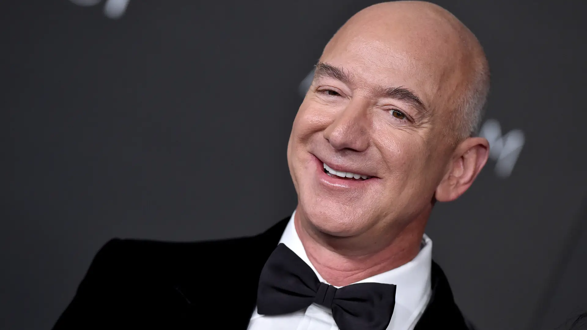 Jeff Bezos zwolni 10 tys. pracowników, a w międzyczasie chce kupić klub sportowy