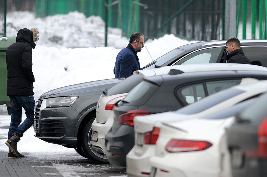 Bogusław Leśnodorski w Myślenicach podczas akcji ratowania Wisły Kraków (fot. Krzysztof Porebski / PressFocus)