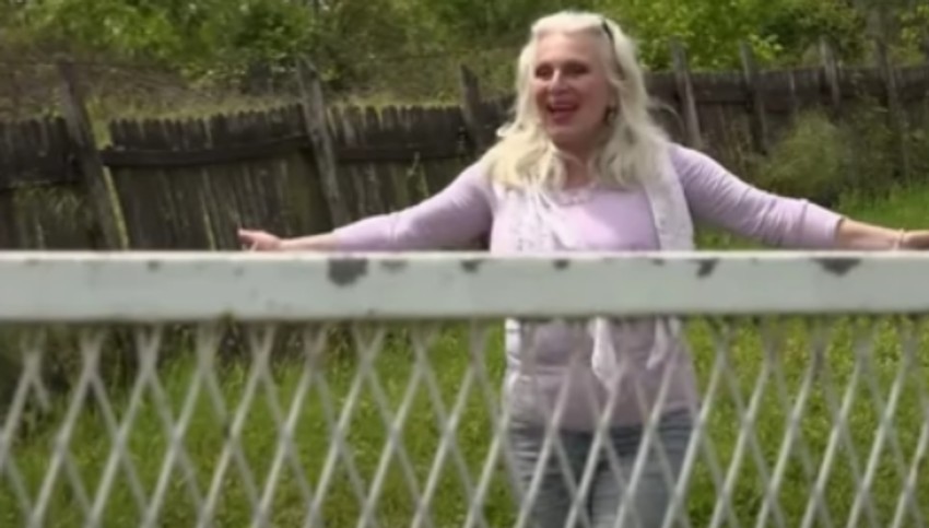 Maja Odžaklijevska, dom