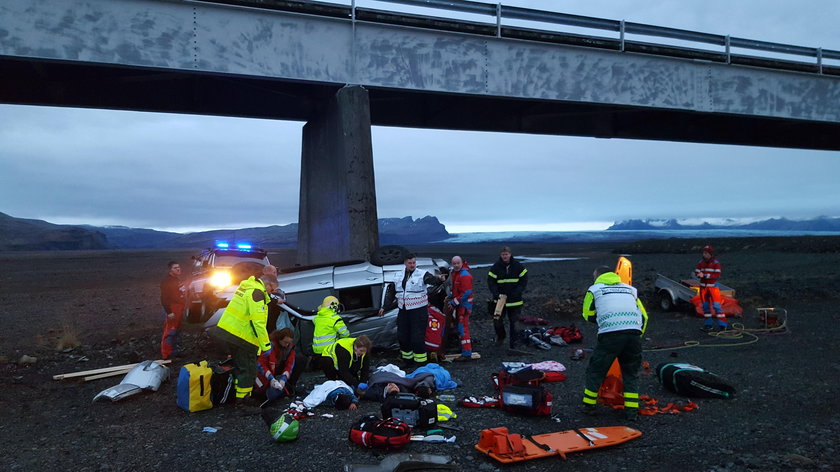 Tragedia na moście. Nie żyją trzy osoby