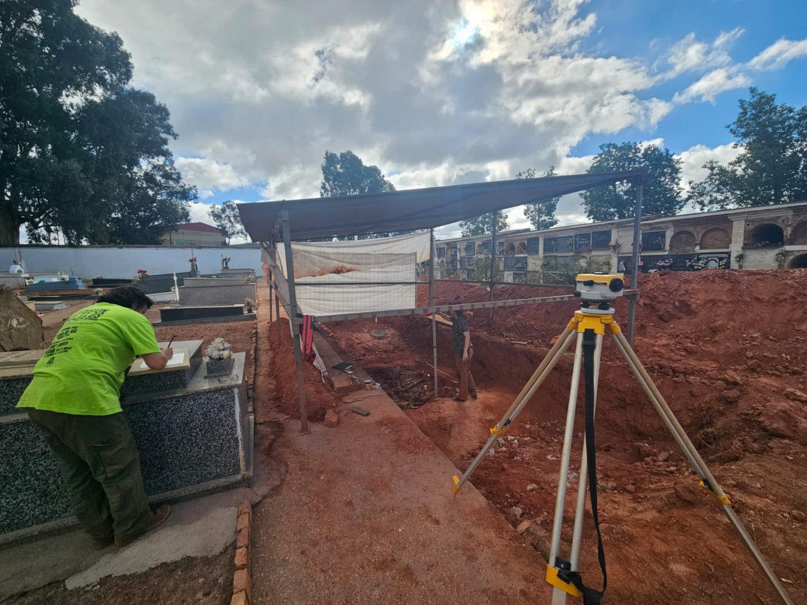 Hallan 22 víctimas de la represión franquista en fosas de Minas de Riotinto