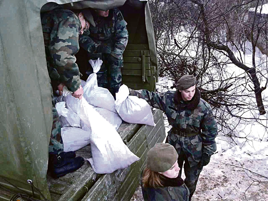 Ojačavaju se bedemi oko korita