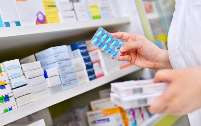 Ellenállóbbá válhatnak a baktériumok, ha sok antibiotikumot szedünk