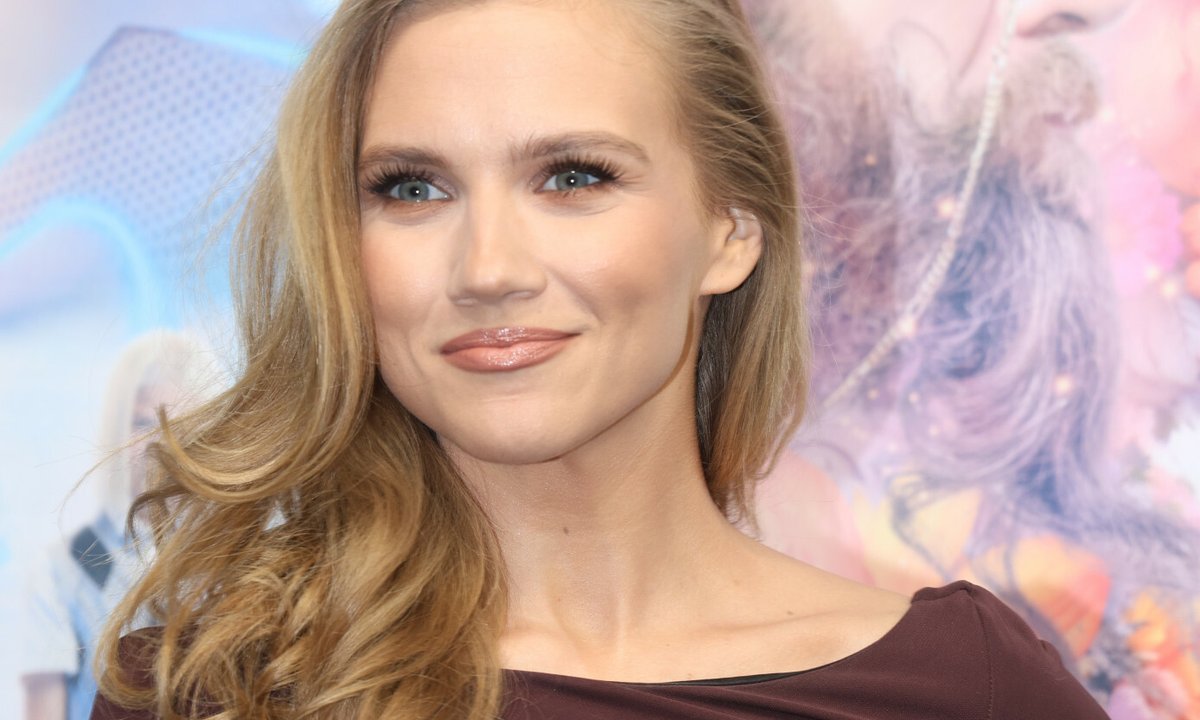 Jest drobna, ale w tych spodniach miała niebywale długie nogi! Stylizacja Kaczorowskiej to hit