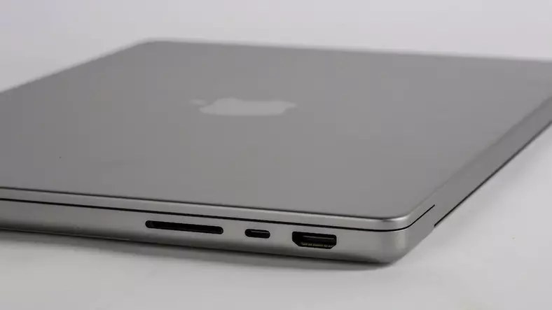 Wracają też MacBook Pro 2021: gniazdo HDMI i czytnik kart SD