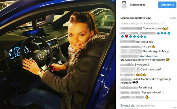Agnieszka Radwańska w nowym aucie. I po potajemnym ślubie? Oto zdjęcie, które namieszało w sieci