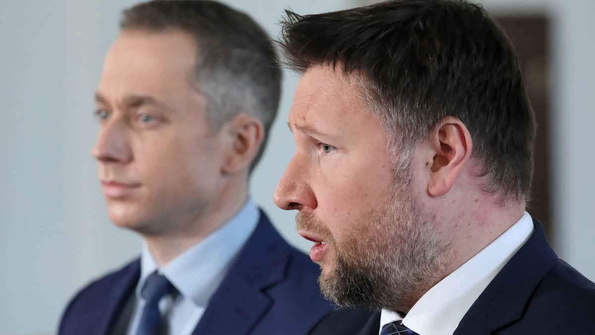 Politycy PO po raz kolejny skrytykowali bezczynność, którą - ich zdaniem - wykazują służby ws. spółki Srebrna. Według nich "prokuratura wywiesiła wielką białą flagę przed Jarosławem Kaczyńskim". PO zapowiedziała złożenie zażalenia do sądu na brak działań ze strony śledczych.