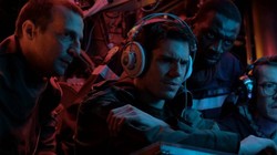 Omar Sy w podwodnym thrillerze. Zobacz zwiastun filmu "Wilcze echa"