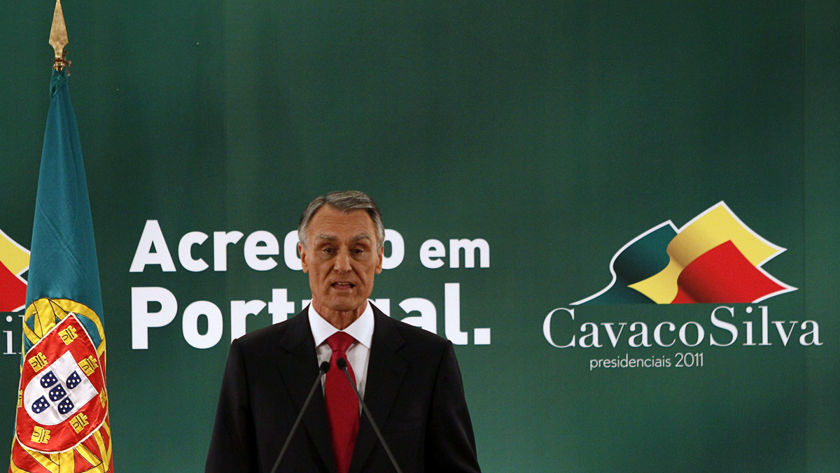 Jak wynika z opublikowanych wczoraj wieczorem oficjalnych wyników wyborów prezydenckich w Portugalii, dotychczasowy centroprawicowy prezydent Anibal Cavaco Silva został wybrany na drugą kadencję uzyskując ponad 53 proc. głosów.
