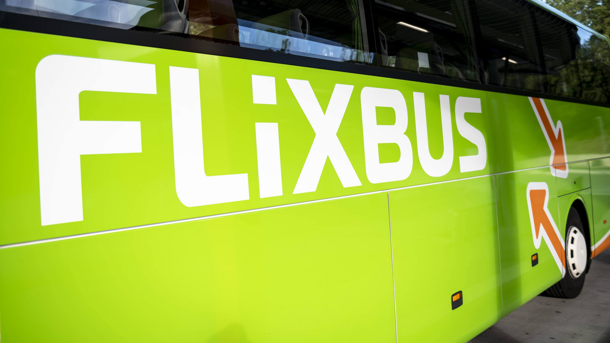 FlixBus zostawił starszą panią na parkingu. "Bez żadnej formy pomocy"