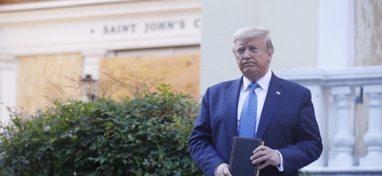 Większość Amerykanów popiera protesty i nie zgadza się z Trumpem. SONDAŻ