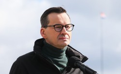 Morawiecki: Tak właśnie odbieram frontalny atak TVN24 na Jana Pawła II