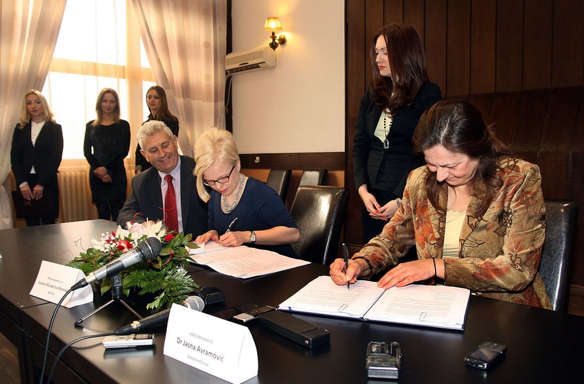 Otvaranje finske fabrike u četvrtak: Potpisivanje ugovora o zakupu hale