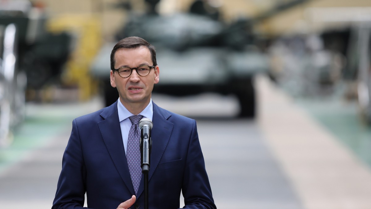 Mateusz Morawiecki czołg Bumar Bumar-Łabędy