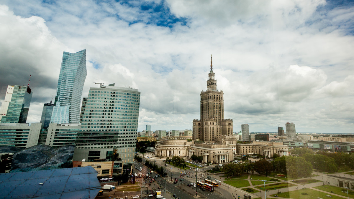 Mec. Grażyna K.B., synowa Jerzego Bafii, niesławnego ministra sprawiedliwości PRL-u, to osoba aresztowana przez CBA w aferze reprywatyzacyjnej – ustaliła "GPC". Jak pisze dziennik, nie jest to jedyna osoba zamieszana w aferę reprywatyzacyjną w Warszawie mająca powiązania z peerelowską nomenklaturą.