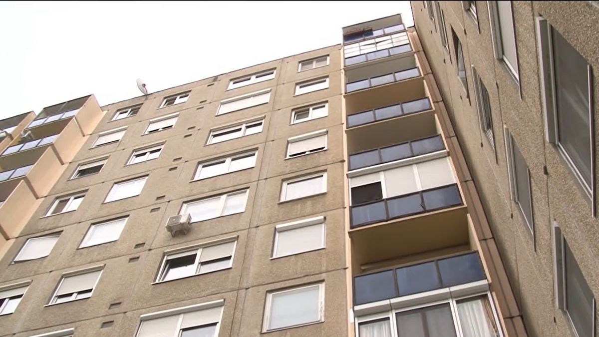 30 méter magasból lökte le a győri férfi a 26 éves párját: két ártatlan gyermekük maradt félárván – videó