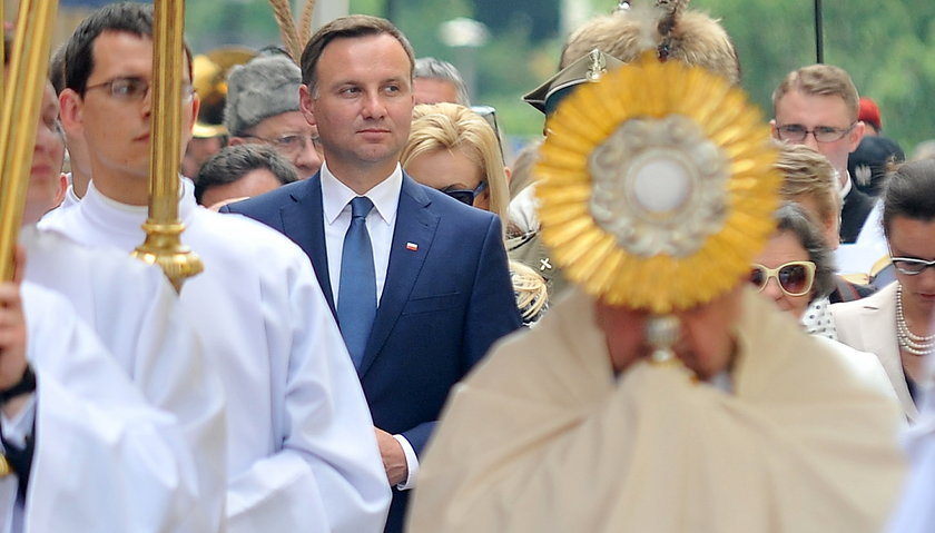 Duda odniesie się do sytuacji w rządzie