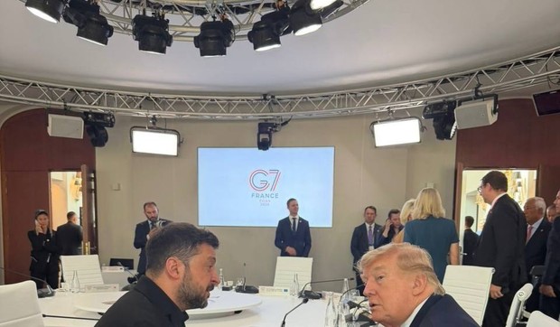 Donald Tramp i Volodimir Zelenski na samitu G7