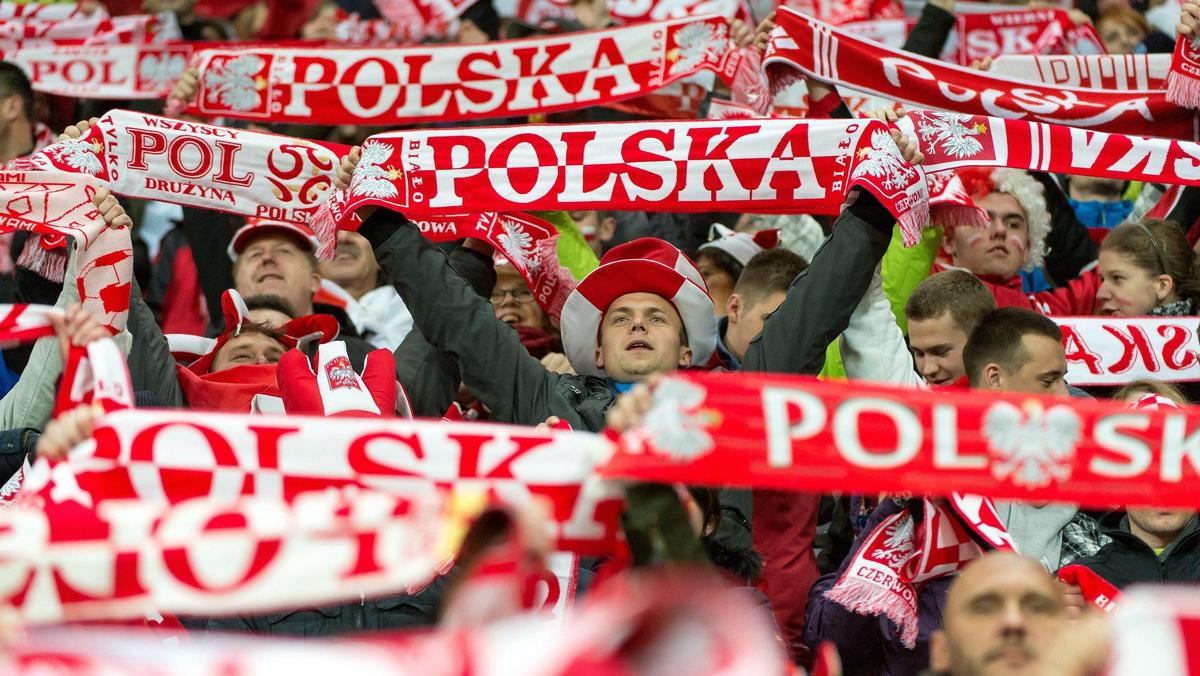 Kibice fani Polska Szwajcaria piłka nożna reprezentacja Polski
