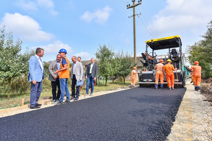 Rekonstrukcija 18 ulica u Kovačici i Opovu koštala je ukupno 80 miliona dinara
