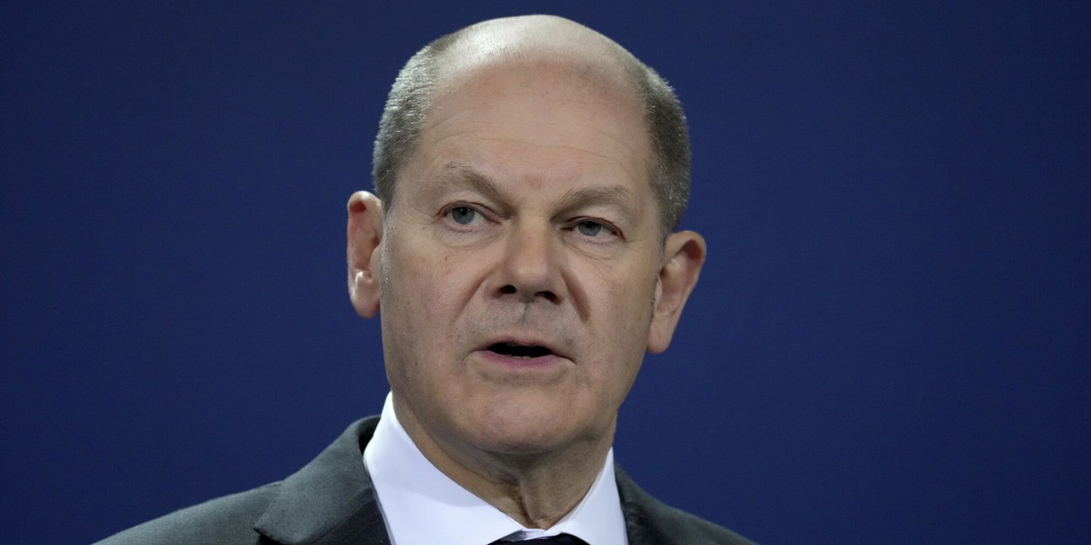 Kanclerz Niemiec Olaf Scholz dał do zrozumienia, że dla niego wszystkie sankcje są możliwe, jeśli granice Ukrainy zostaną naruszone