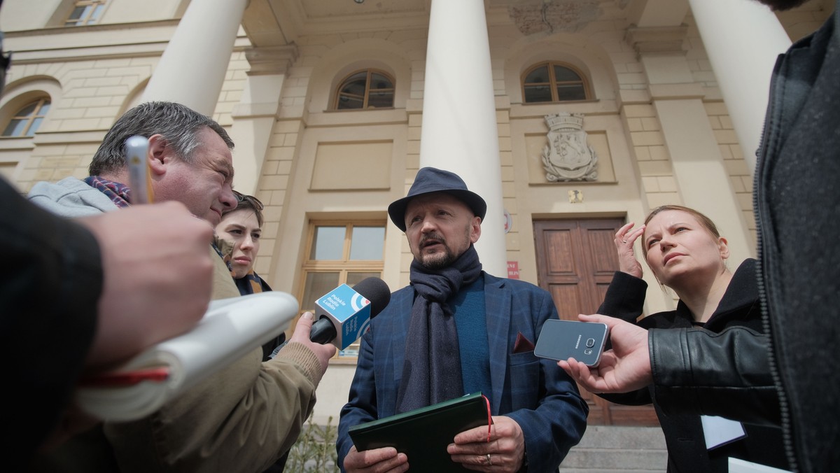 Były przewodniczący lubelskich struktur od kilku miesięcy działał na rzecz zmiany przewodniczącego partii. Jego zdaniem Nowoczesna potrzebowała nowego lidera, który nie będzie obciążeniem.