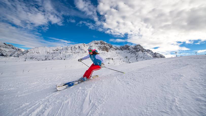 Beliebte Skihosen für Damen im Vergleich: Warm und stylish