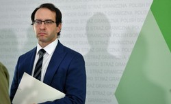 Odwrót migrantów z Białorusi. Żaryn: Odbyło się kilka lotów ewakuacyjnych