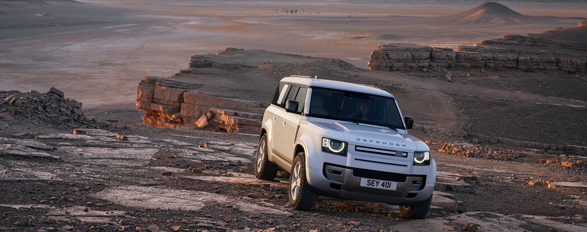 Land Rover Defender 130 - zdjęcie poglądowe