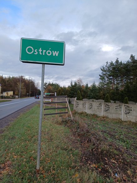 Ostrów to krańce województwa łódzkiego — na granicy z woj. świętokrzyskim