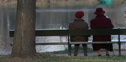 Wielkie zmiany dla tych emerytów. Już nie muszą się martwić, że stracą wypłaty [TABELA]