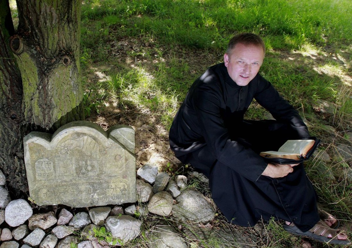 Według księdza księża nie mają się czego obawiać tam gdzie Kościół faktycznie jest ubogi.