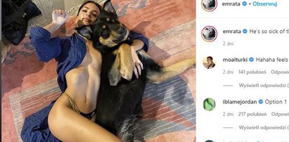 Emily Ratajkowski podczas kwarantanny lubi... się rozebrać