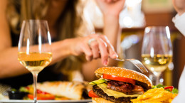 Fast food i alkohol a wątroba
