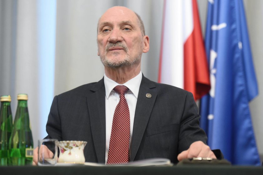 Macierewicz wrócił do łask