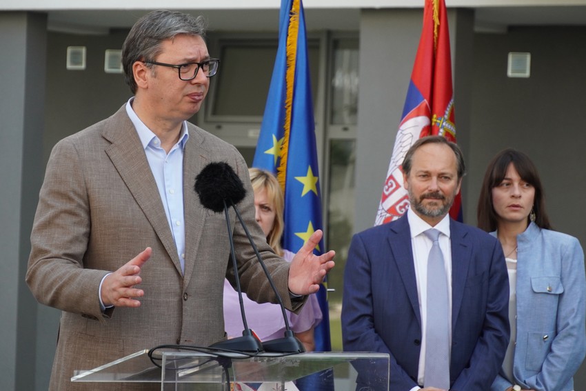 Vučić je rekao da će do kraja 2028. godine stanove dobiti i preostalih 8.860 izbegličkih porodica