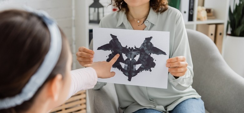 Powiedz, co widzisz na obrazku. Na czym polega test Rorschacha?