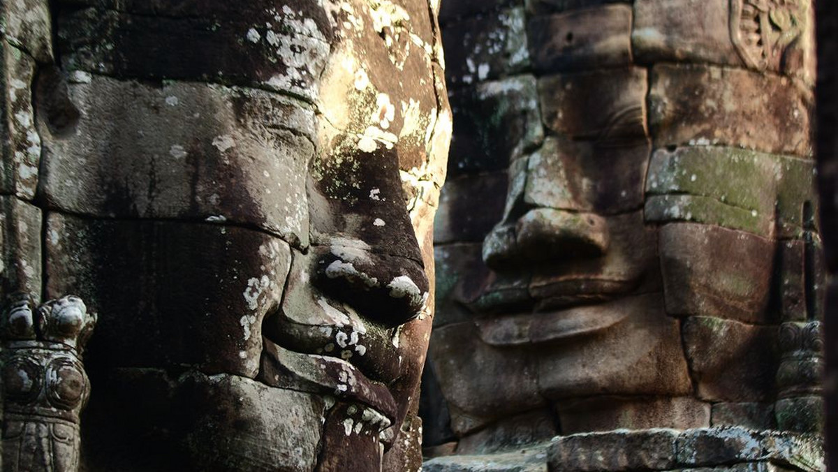 Kopia słynnej kambodżańskiej świątyni Angkor Wat z XII w. stanie nad Gangesem koło Patny we wschodnich Indiach. Świątynia, która ma być ukończona za 10 lat, będzie miała 68 m wysokości - poinformowała we wtorek firma Mahavir Mandir Trust.