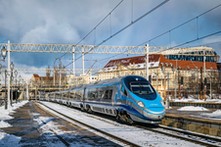 Szybkie pociągi z Polski do Czech i Niemiec. Minister zapowiada, ale mnożą się problemy