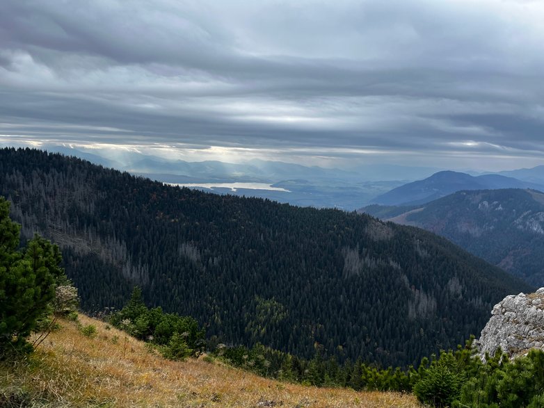 Szlak na Siwy Wierch z Wyżniej Huciańskiej Przełęczy, słowackie Tatry Zachodnie. 