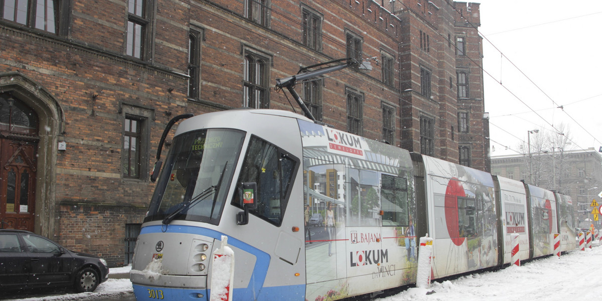 Tramwaje wracają na Podwale .